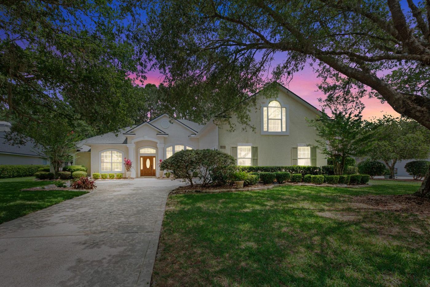 Northeast Florida residential scene
