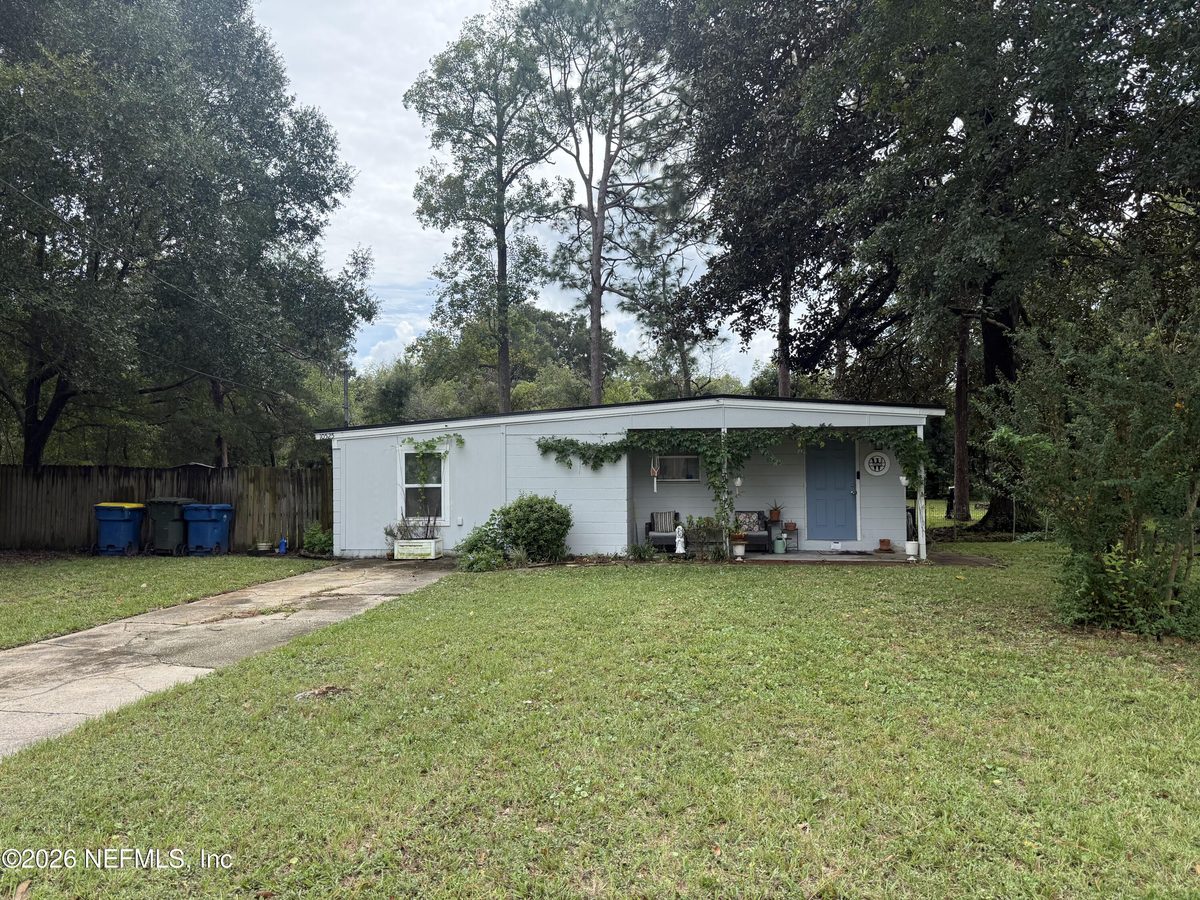Listing photo of 10525 Gailwood Circle E, Jacksonville 32218